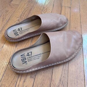 VIBAe ROMA Tan Leather Slip-On Shoes